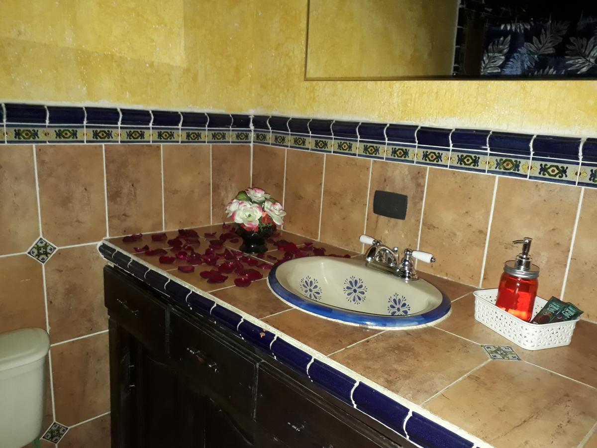 أنتيغوا غواتيمالا Hotel La Casita De Roca المظهر الخارجي الصورة